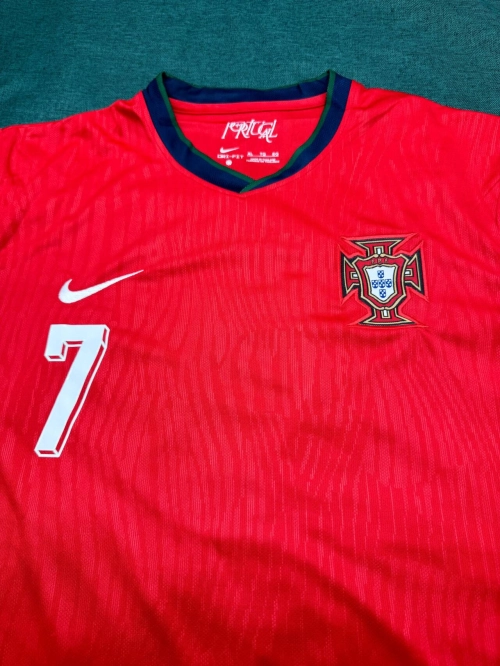 Cristiano Ronaldo Portugal Replica 24/25 Home Jersey review 