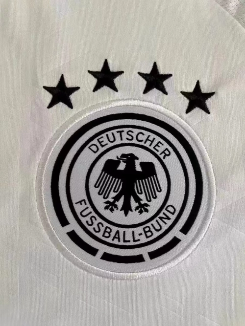 Thomas Müller Germany 24/25 Home Jersey review 