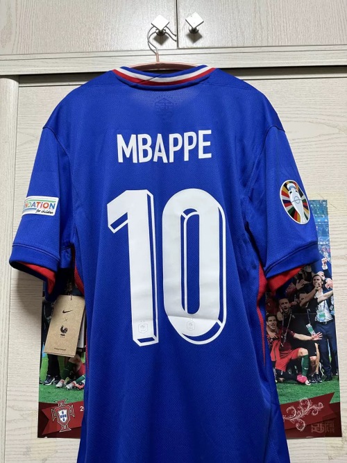 Kylian Mbappé France 24/25 Home Jersey review 