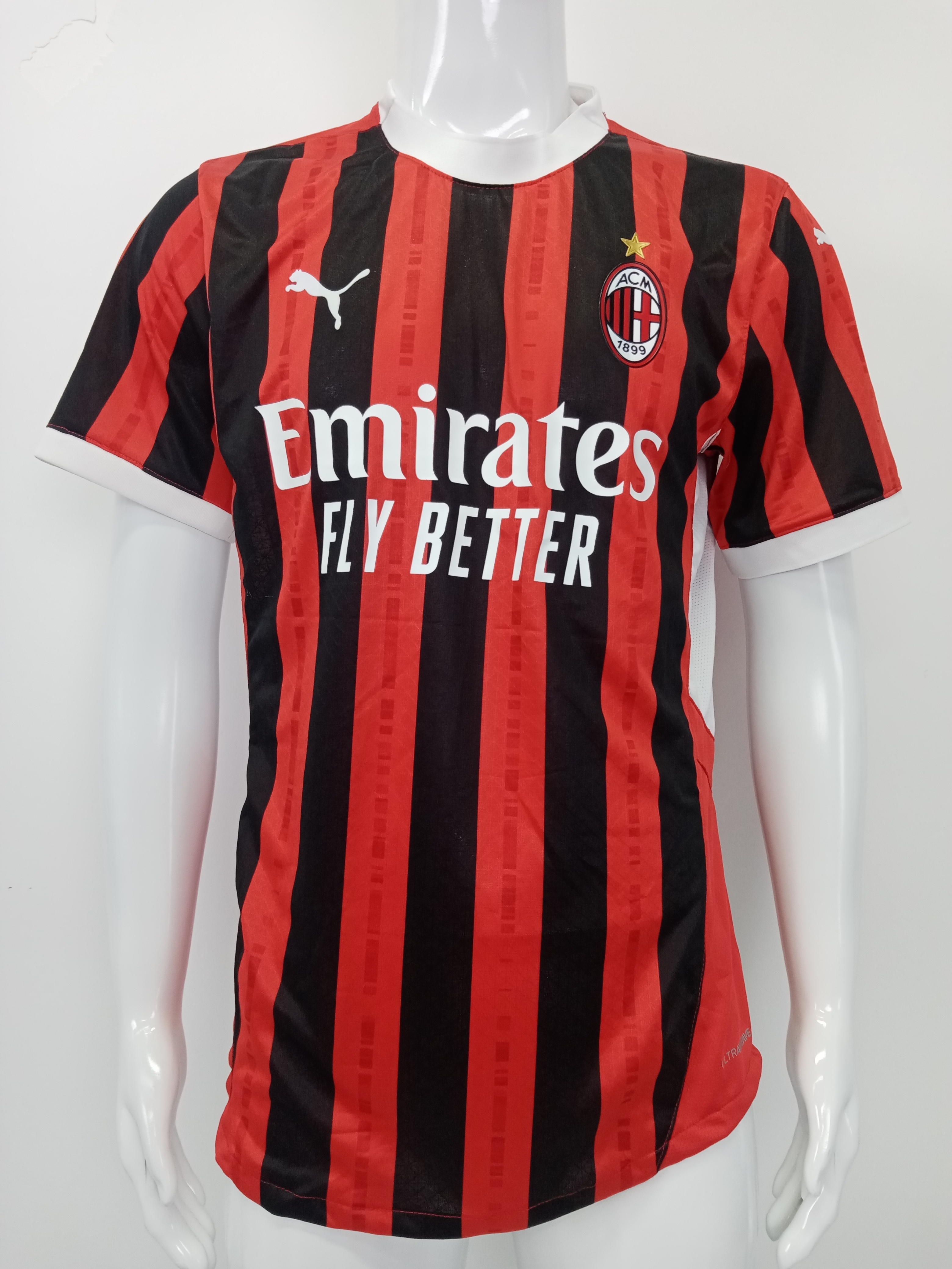 Men's Player Pulisic AC Milan Home Jersey 24/25 review Peed 02