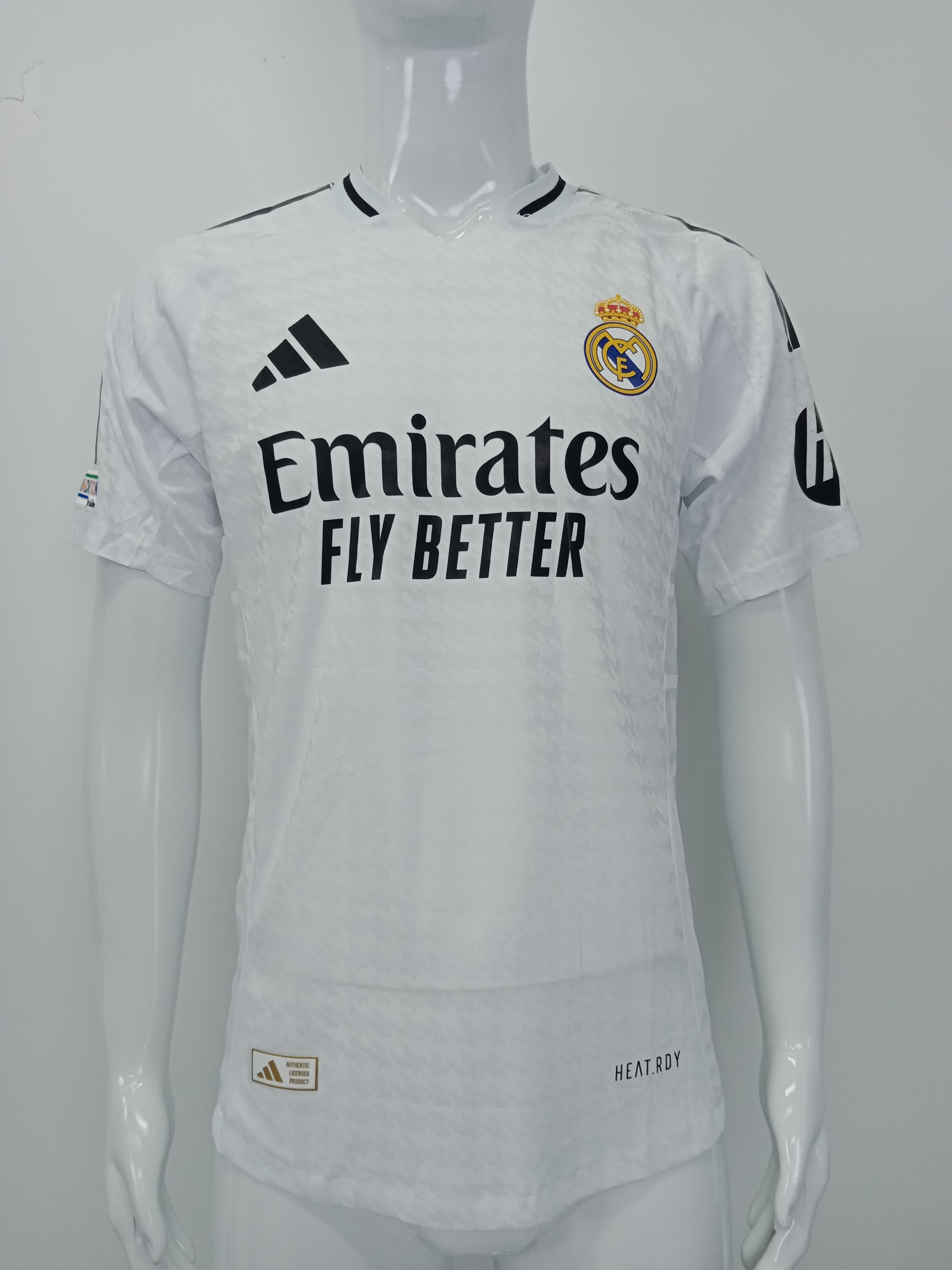 Vinicius Jr. Real Madrid 24/25 Player Home Jersey review Ojee 02