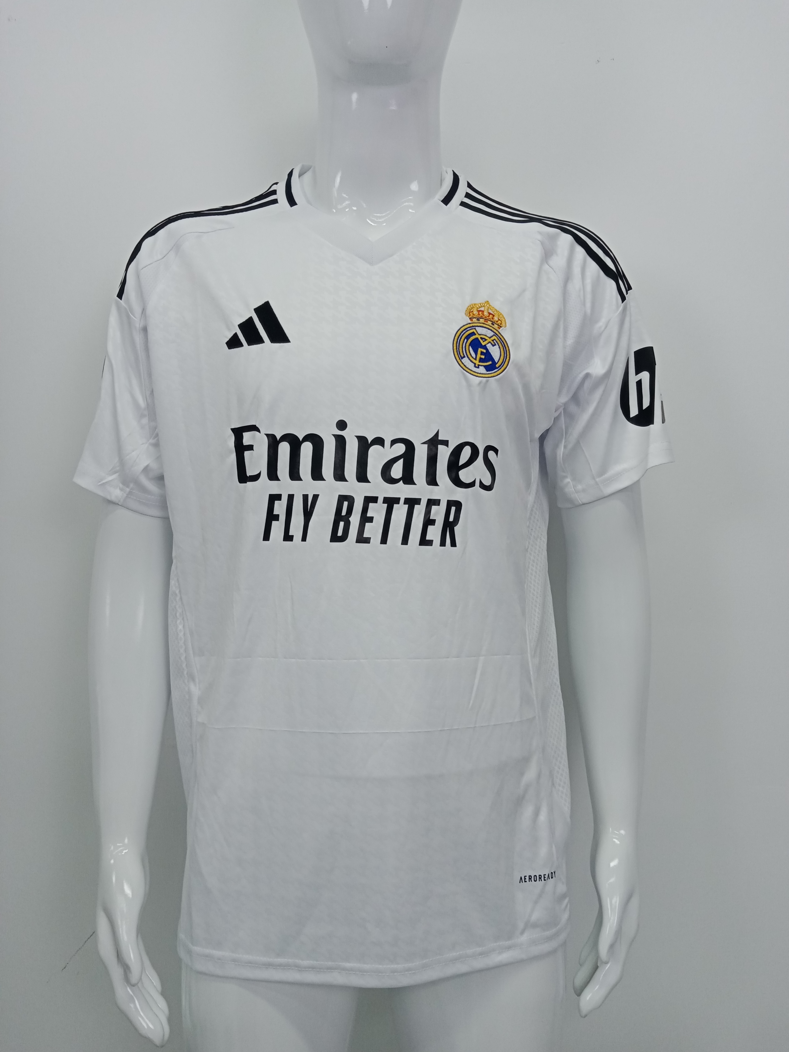 Kylian Mbappé Real Madrid 24/25 Replica Home Jersey review Ihds 02