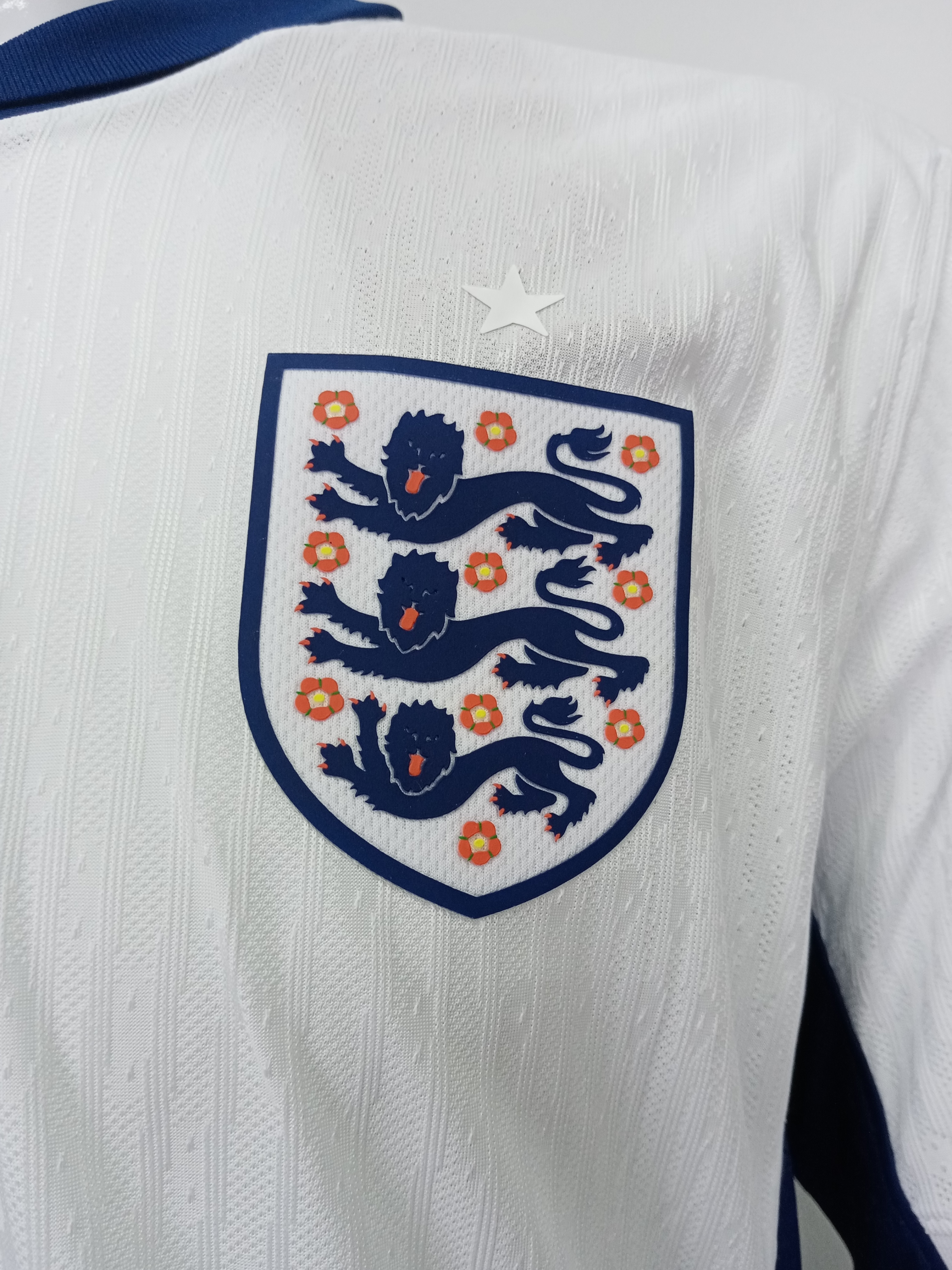 Trent Alexander-Arnold England 24/25 Player Home Jersey review Knse 04