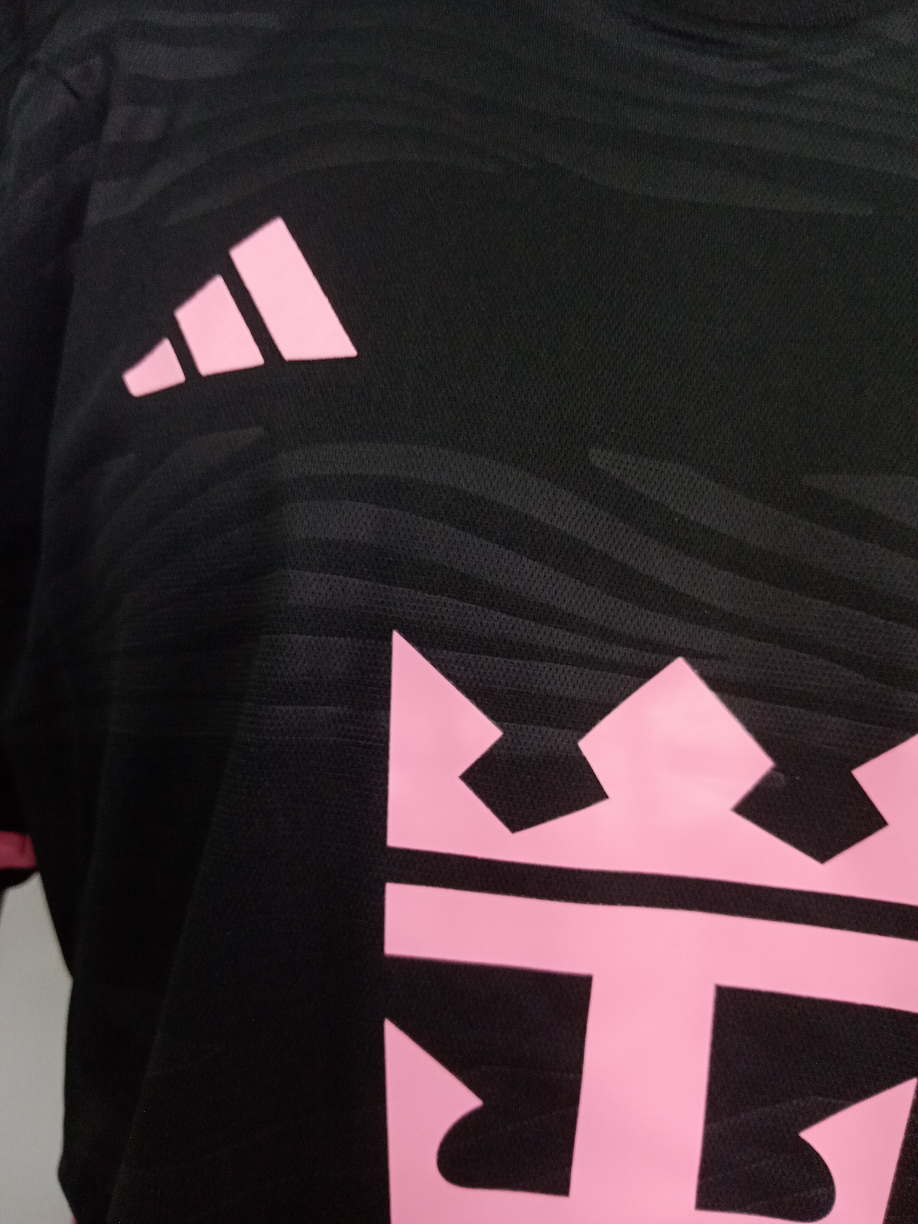 Lionel Messi Inter Miami CF 2024 Replica Player Soccer Jersey review LJha 02