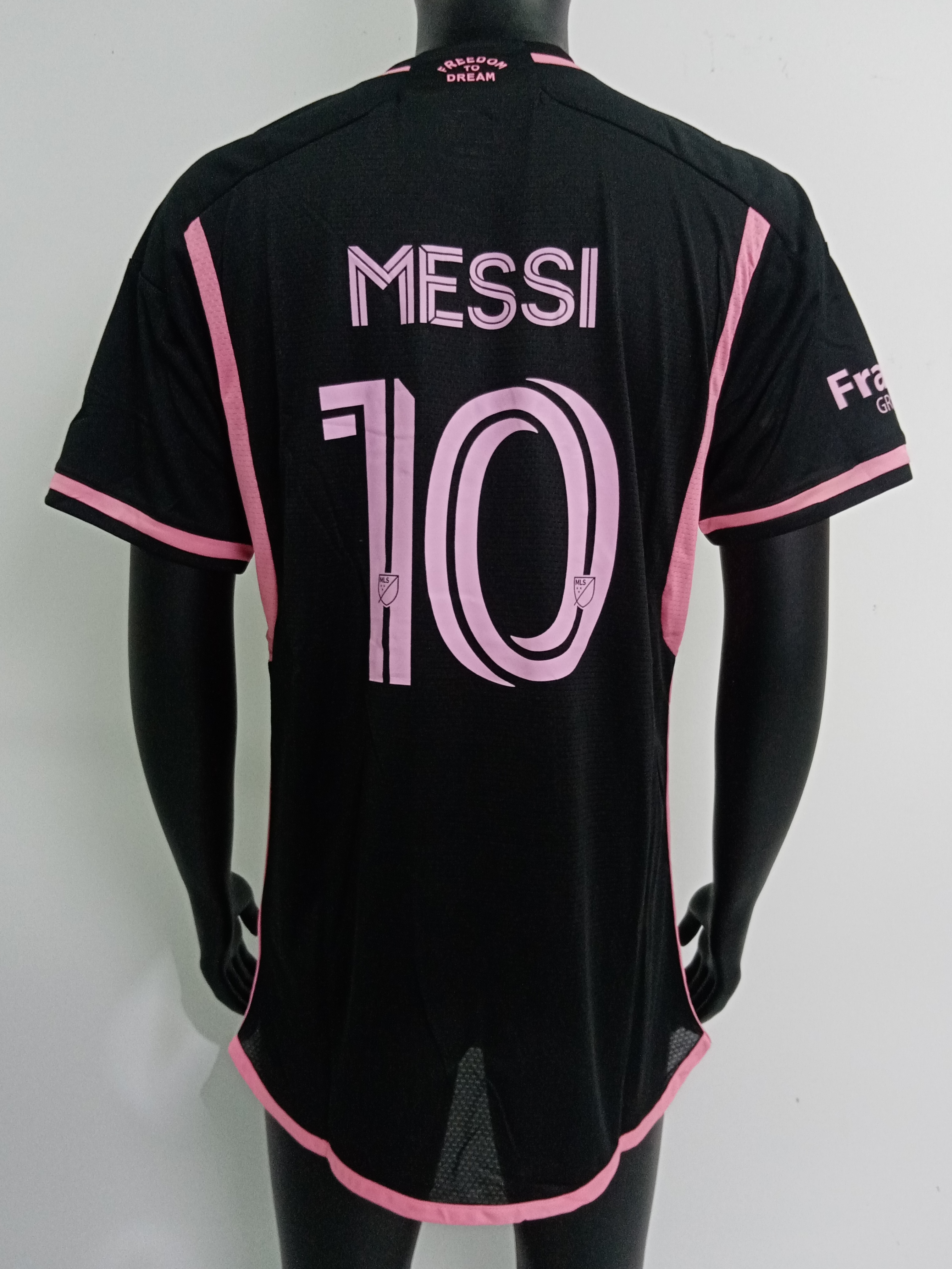 Lionel Messi Inter Miami CF 2024 Replica Player Soccer Jersey review LJha 01