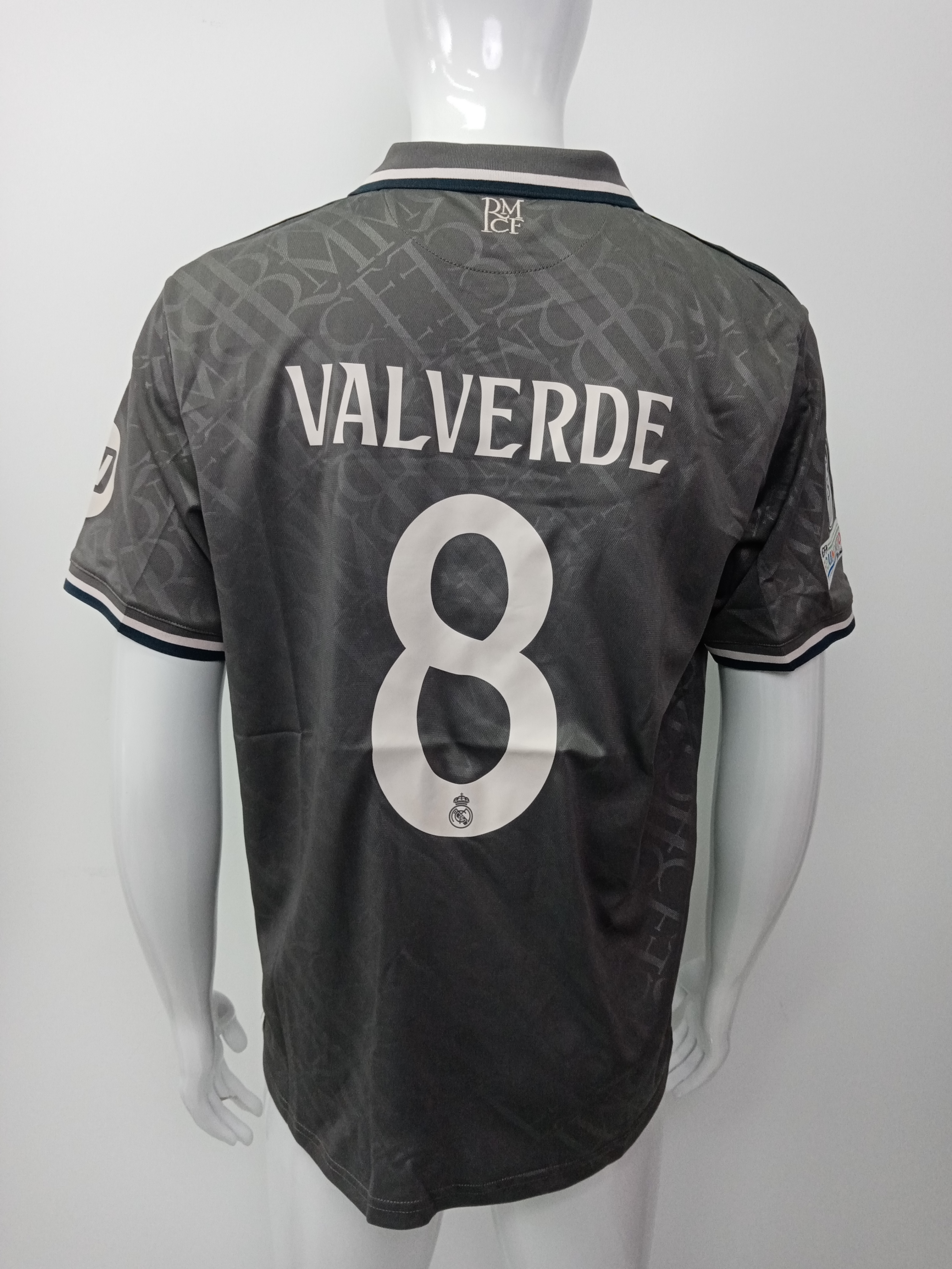 Federico Valverde Real Madrid 24/25 Third Jersey review Ljsjs 01