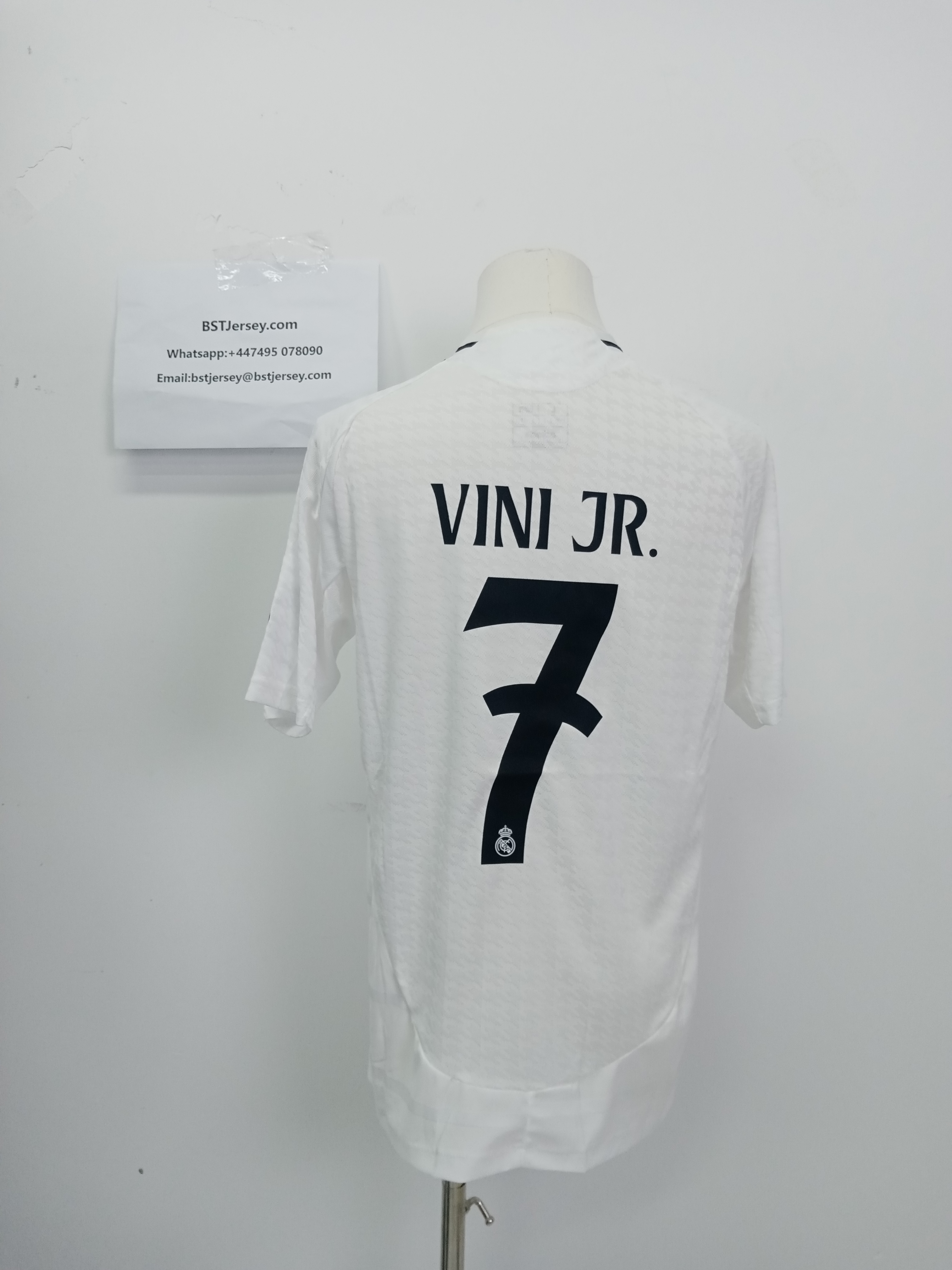 Vinicius Jr. Real Madrid 24/25 Player Home Jersey review JFhr 04