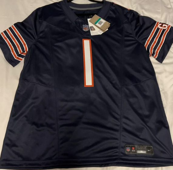 Men's Chicago Bears Justin Fields Nike Navy Legend Jersey review Mervyn