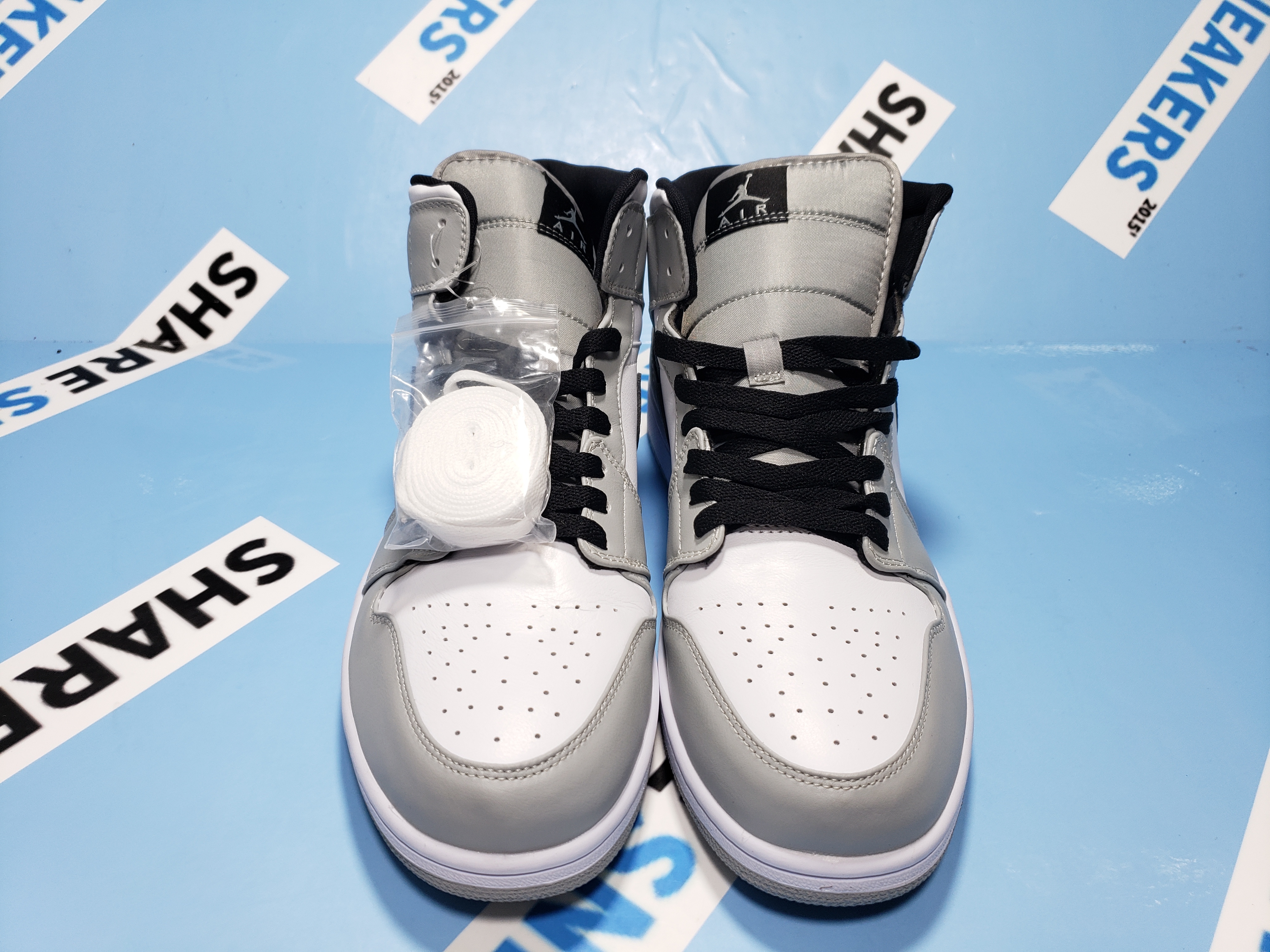 POP  Jordan 1 Mid Light Smoke Grey，554724-092