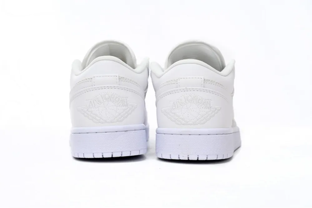 POP Jordan 1 Low Quilted “Triple White”, DB6480-100