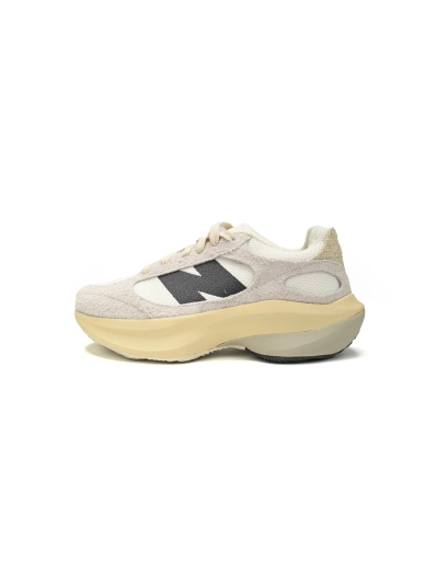 POP  UWRPDMOB AURALEE x New Balance Warped Runner 01