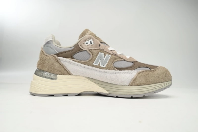POP  New Balance 992 Levi's Grey M992LV 02