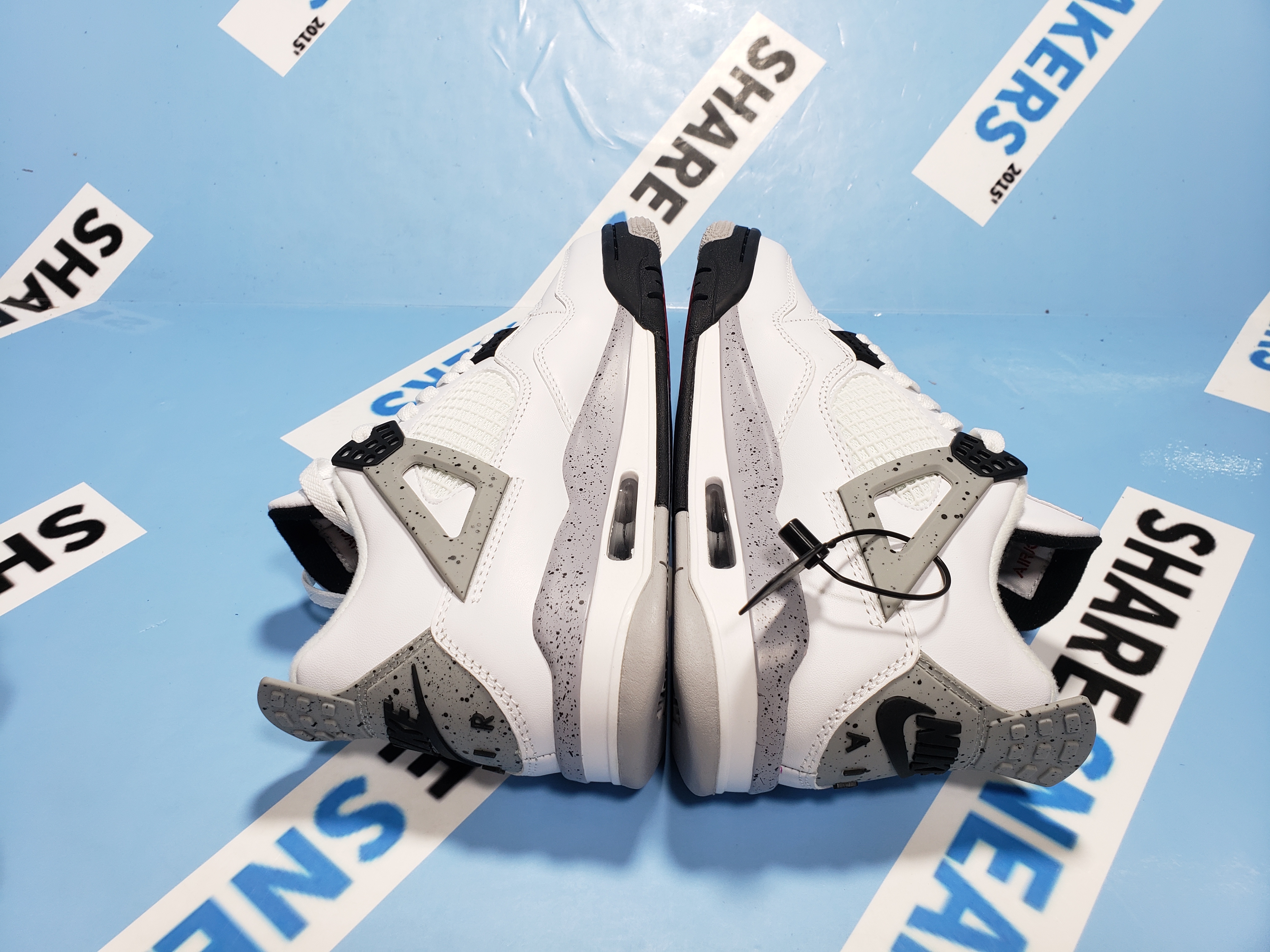 PKGoden Jordan 4 Retro White Cement, 840606-192