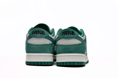 PKGoden  Dunk Low SE 85 Neptune Green, DO9457-101 02