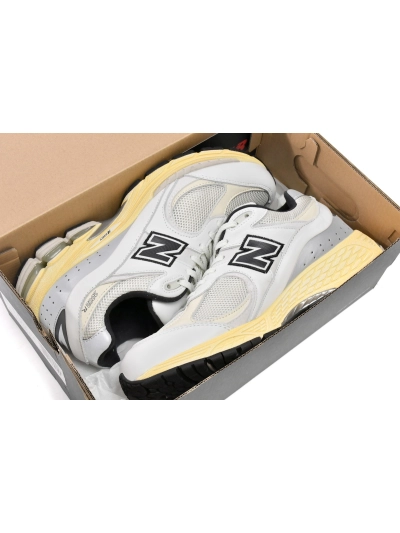 PKGoden  New Balance 2002R thisisneverthat White, ML2002RT 02