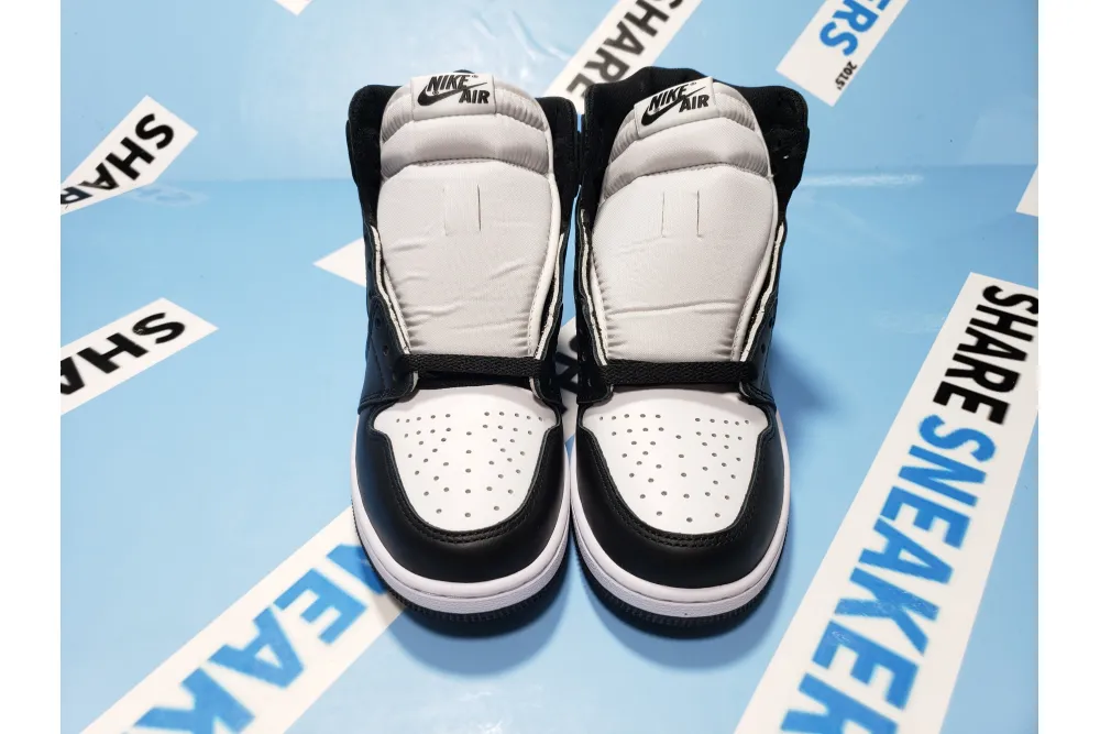 POP  Jordan 1 Retro Black White (2014), 555088-010