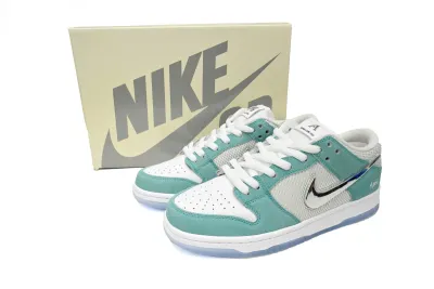 PKGoden  SB Dunk Low April Skateboards, FD2562-400 01