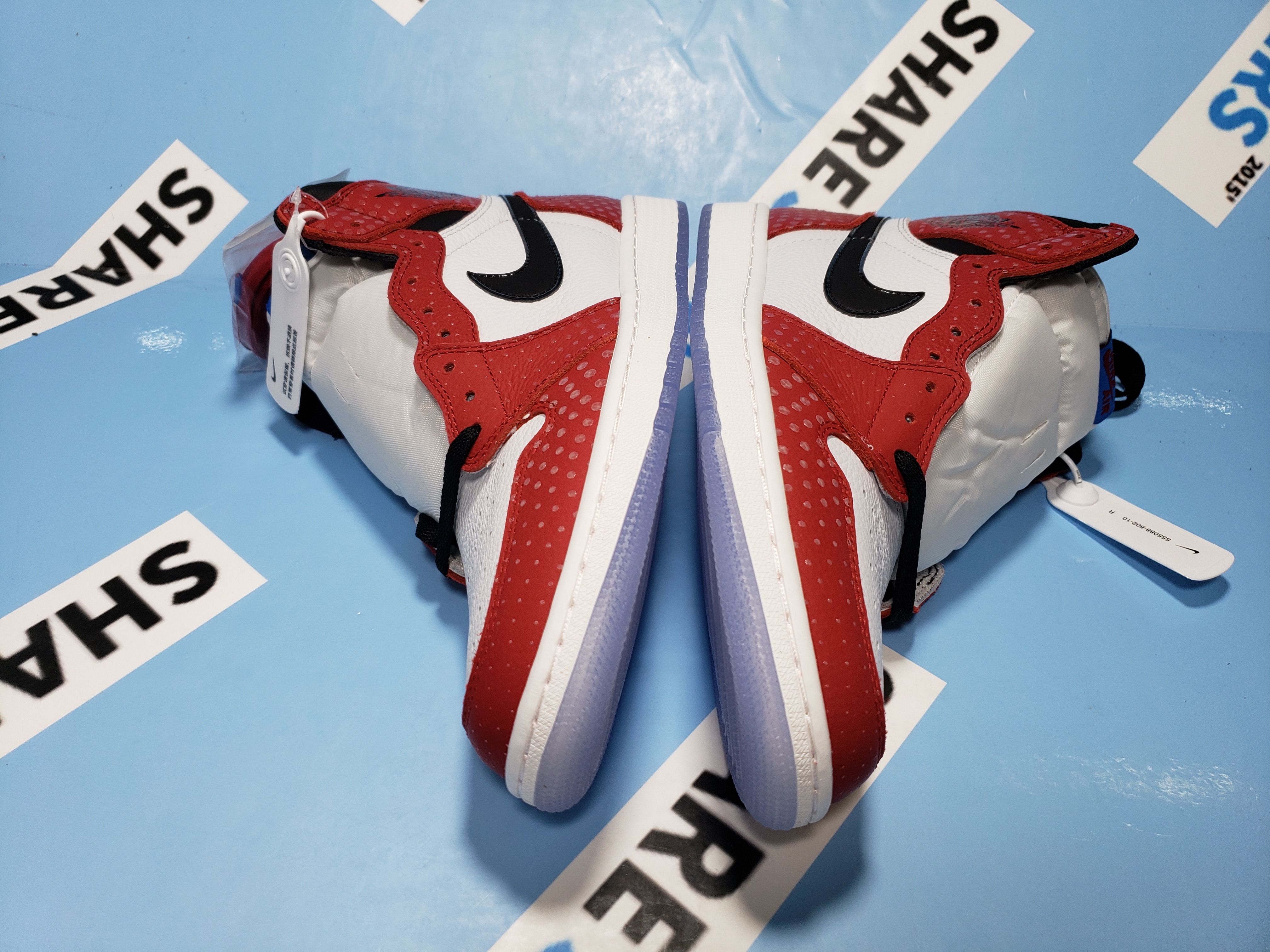 PKGoden  Air Jordan 1  Retro High Spider-Man Origin Story, 555088-602