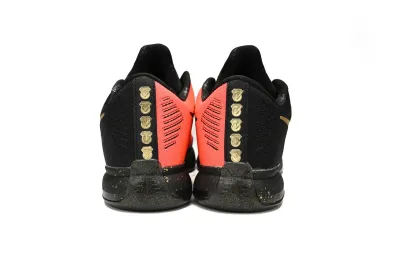 PKGoden  Kobe 10 Elite Christmas  802560-076 02