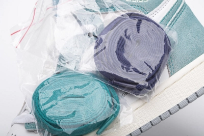 PKGoden  Air Jordan 1 Retro High Turbo Green,  555088-311 02