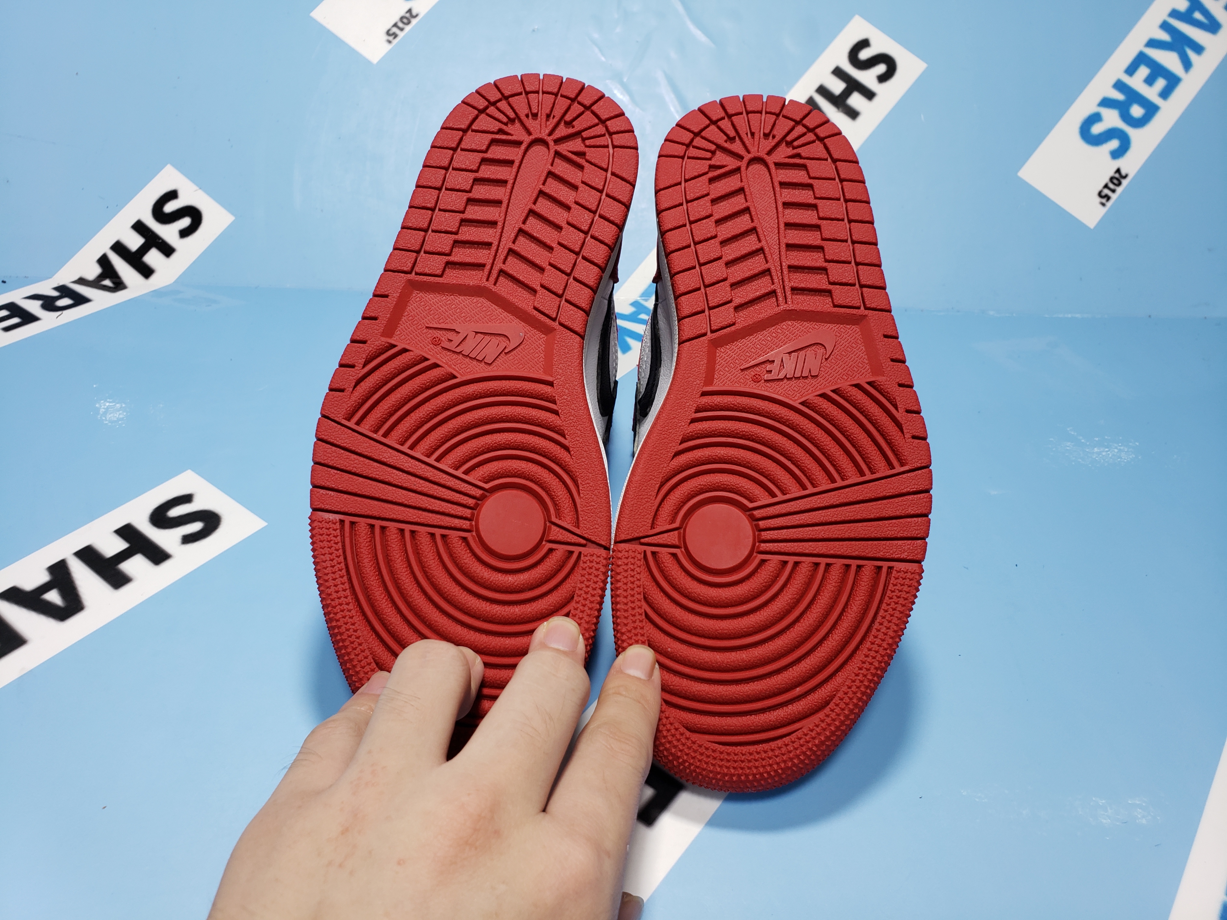 PKGoden  Air Jordan 1 Retro High Satin Black Toe (W),   CD0461-016