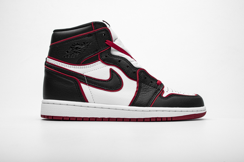 PKGoden  Air Jordan 1 Retro High Bloodline, 555088-062