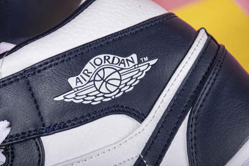 BootsMasterLin Air Jordan 1 Mid White Metallic Gold Obsidian (GS), 554725-174  the best replica sneaker 