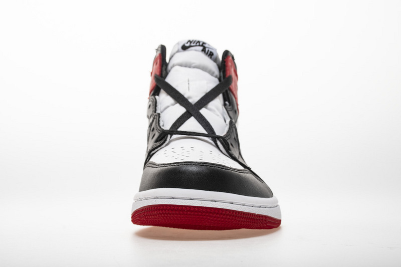BootsMasterLin Retro Black Toe (2016), 555088-125 the best replica sneaker 