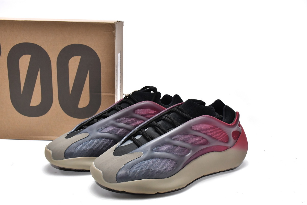 PKGoden  Yeezy 700 V3 Fade Carbon, GW1814