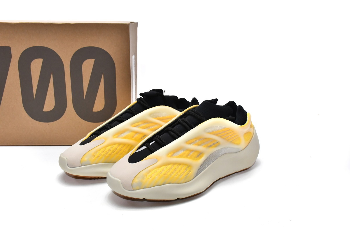 PKGoden  Yeezy 700 V3 Mono Safflower, HP5425