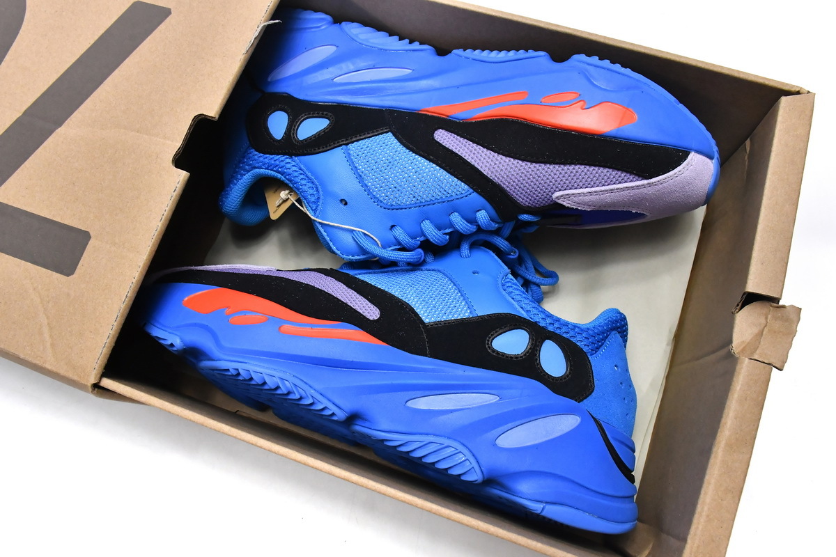 POP  Yeezy Boost 700 Hi-Res Blue,HP6674