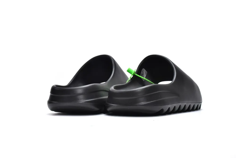 POP  Yeezy Slide Blacke, FX0495
