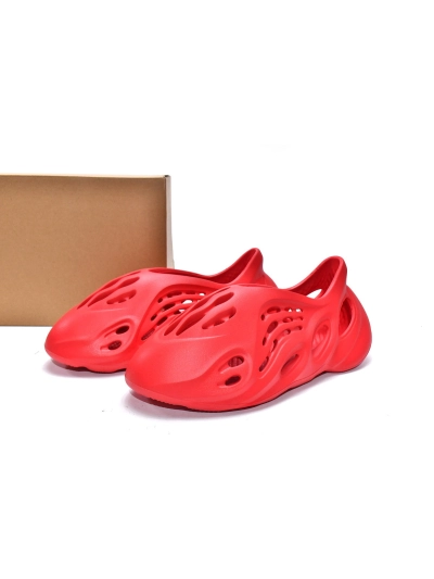 POP  Yeezy Foam RNNR Vermillion, GW3355 01