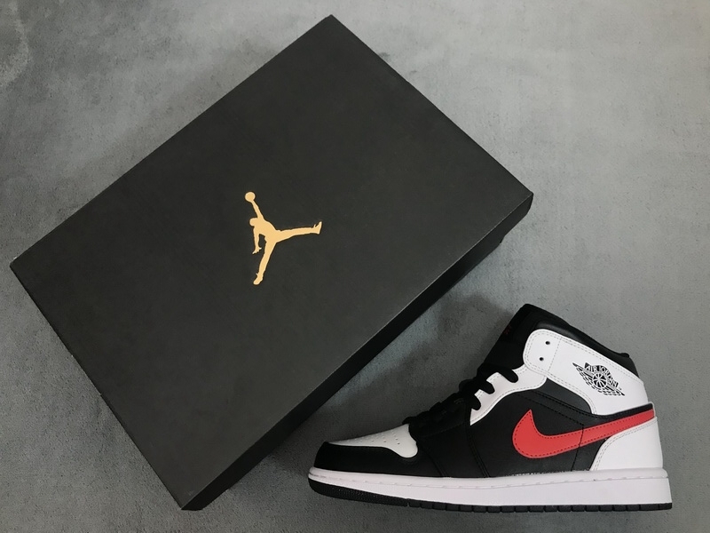 POP  Jordan 1 Mid White Shadow, 554724-075