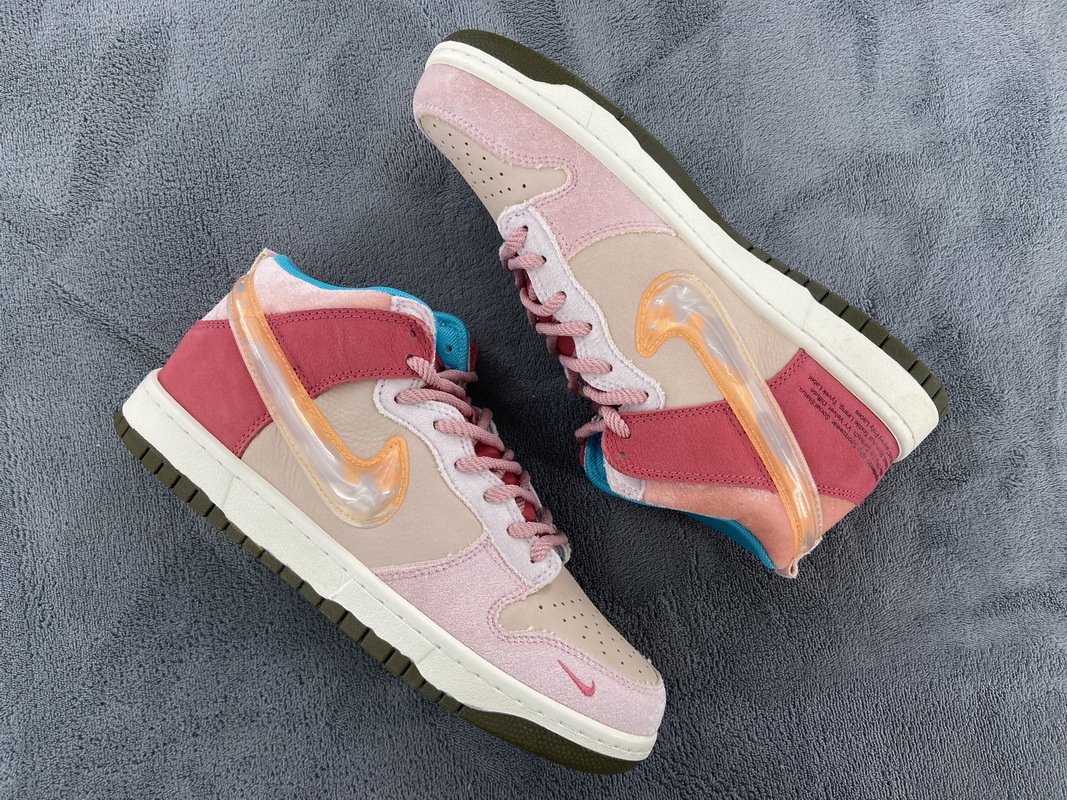 PKGoden  Social Status x Dunk SB Mid Strawberry Milk, DJ1173-600