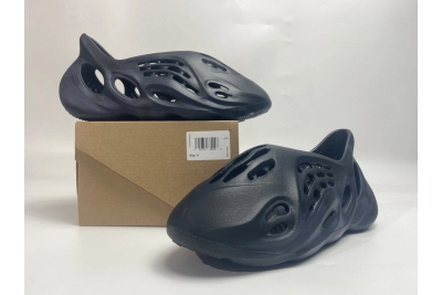 POP  Yeezy foam runners Mineral Blue, GV7903  01