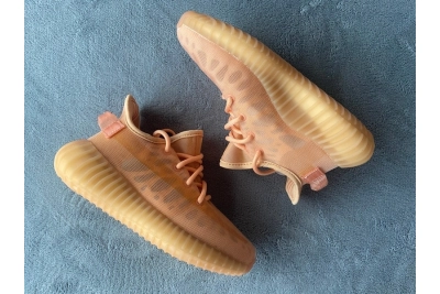 POP KIDS Yeezy Boost 350 V2 Moncla, GW2870  01