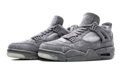 PKGoden KAWS X Air Jordan 4 Retro, 930155-003 02