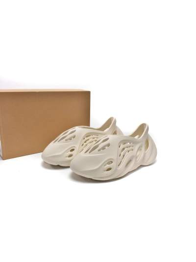 POP  Yeezy Foam Runner Ararat, G55486  01
