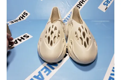 POP  Yeezy Foam Runner Ararat, G55486  02