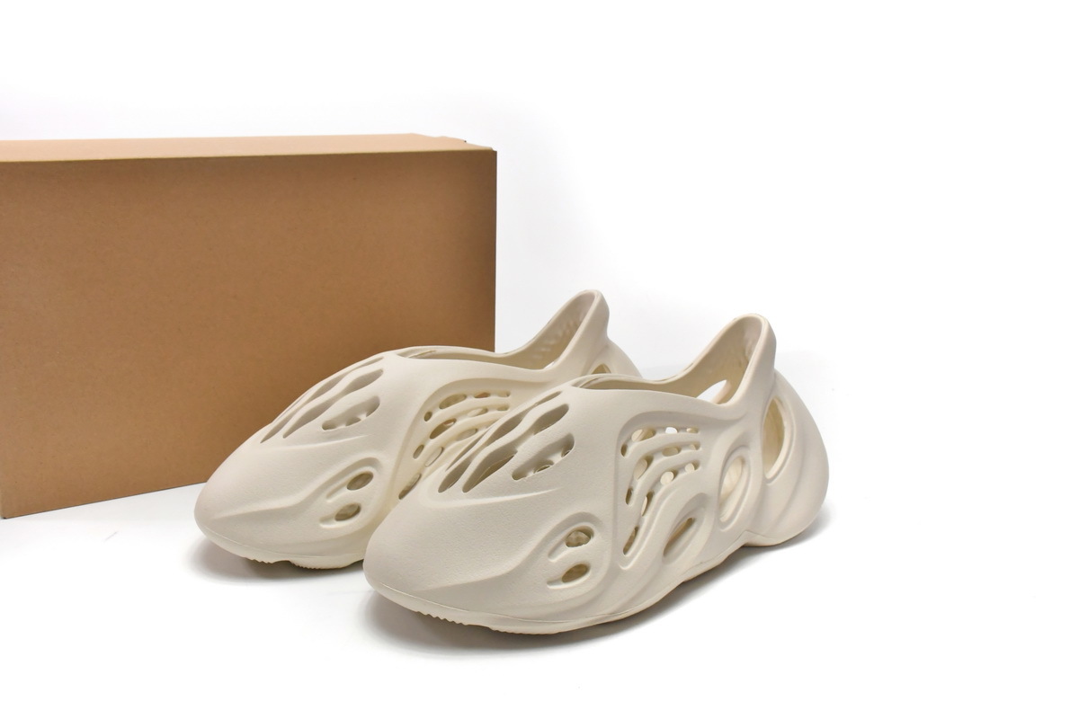 POP Yeezy foam runners sand, FY4567 