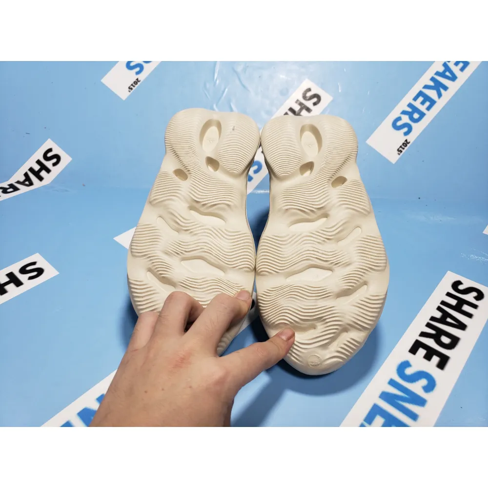 POP Yeezy foam runners sand, FY4567 