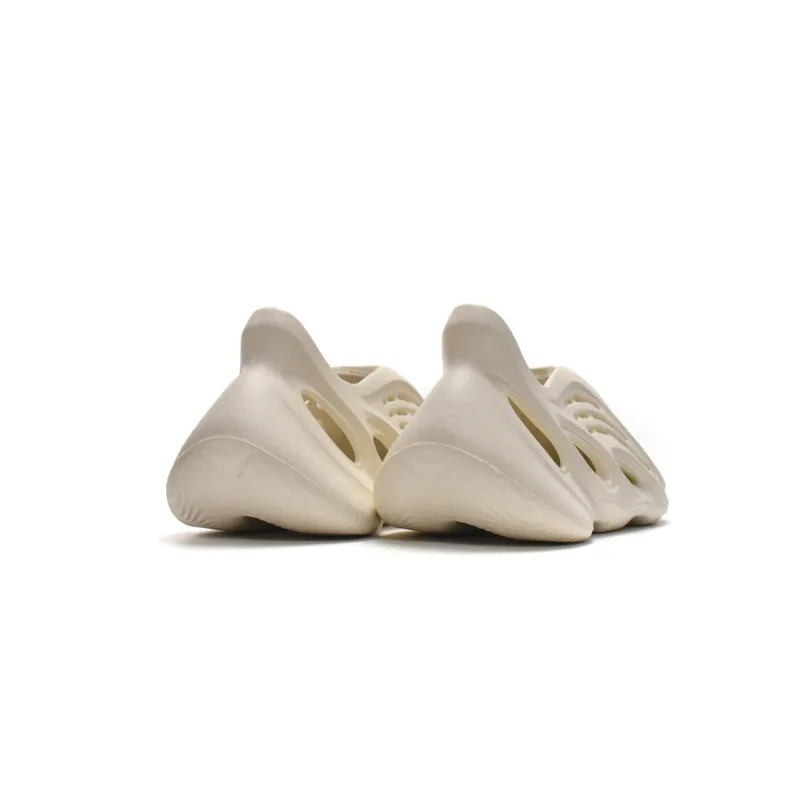 POP Yeezy foam runners sand, FY4567 