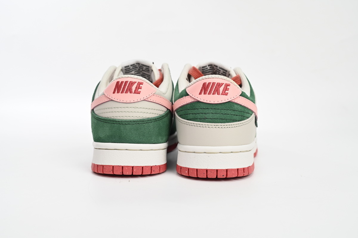 POP  SB Dunk Low SE All Petals United Fir Green, FN8923-061