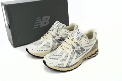 POP  NEW BALANCE Beige , M1906RP 01