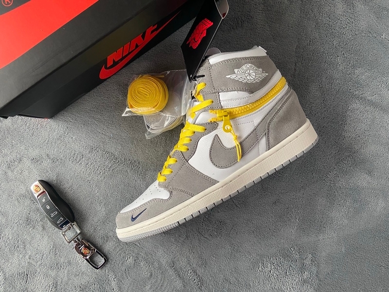 PKGoden  |  Jordan 1 High Switch Light Smoke, CW6576-100