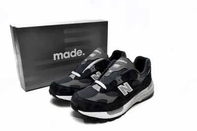 PKGoden  New Balance 992 Navy Grey ,M992GG 01
