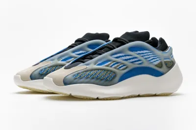 POP  Yeezy 700 V3 Arzareth, G54850 01