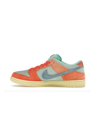 PKGoden  SB Dunk Low Orange Emerald Rise, DV5429-800 01