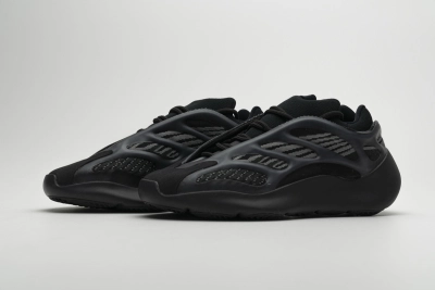 POP  Yeezy 700 V3 Alvah, H67799 01
